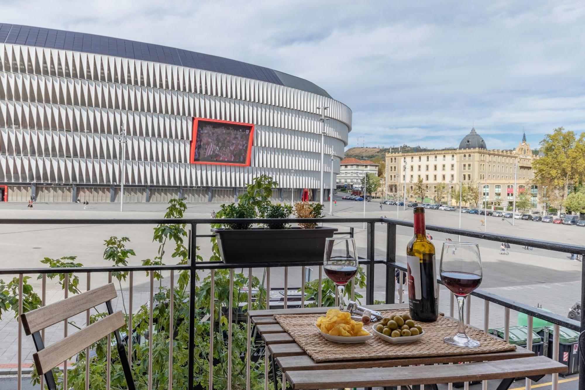 San Mames Apartment - Free Parking Bilbao Bagian luar foto