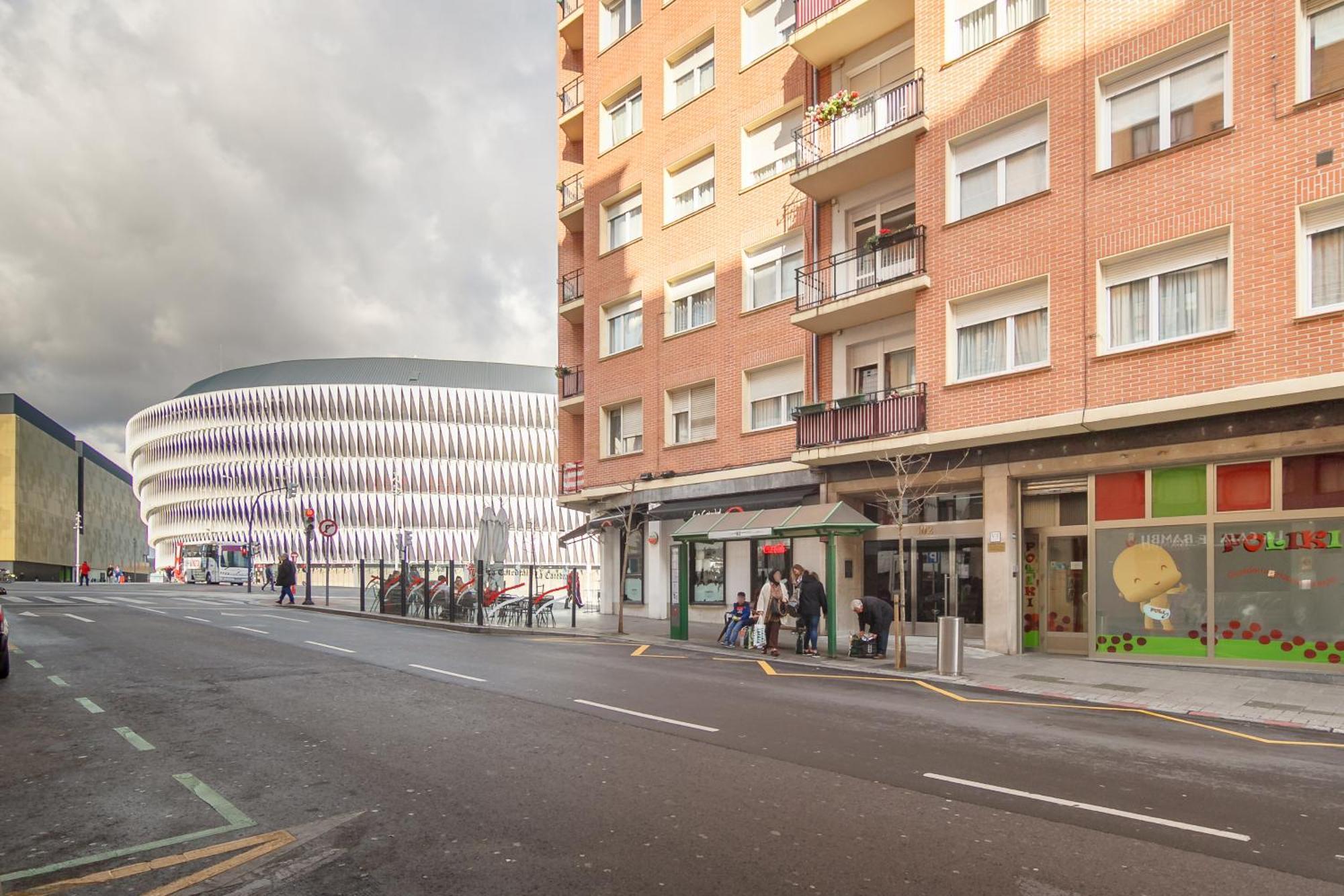San Mames Apartment - Free Parking Bilbao Bagian luar foto