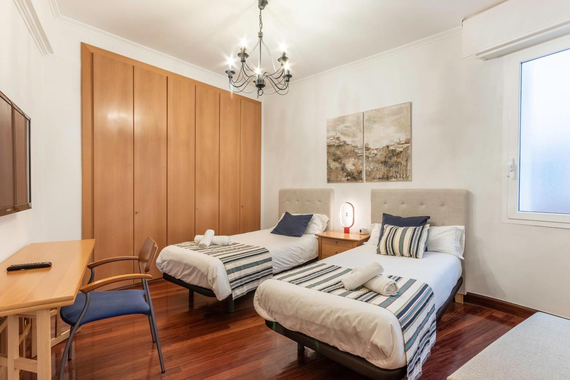 San Mames Apartment - Free Parking Bilbao Bagian luar foto